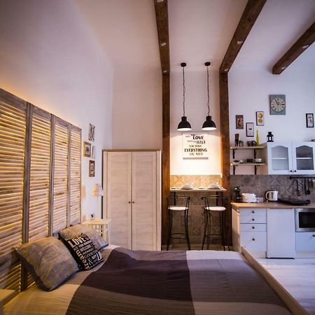 Izabella Vintage Style Apartment Будапеща Екстериор снимка