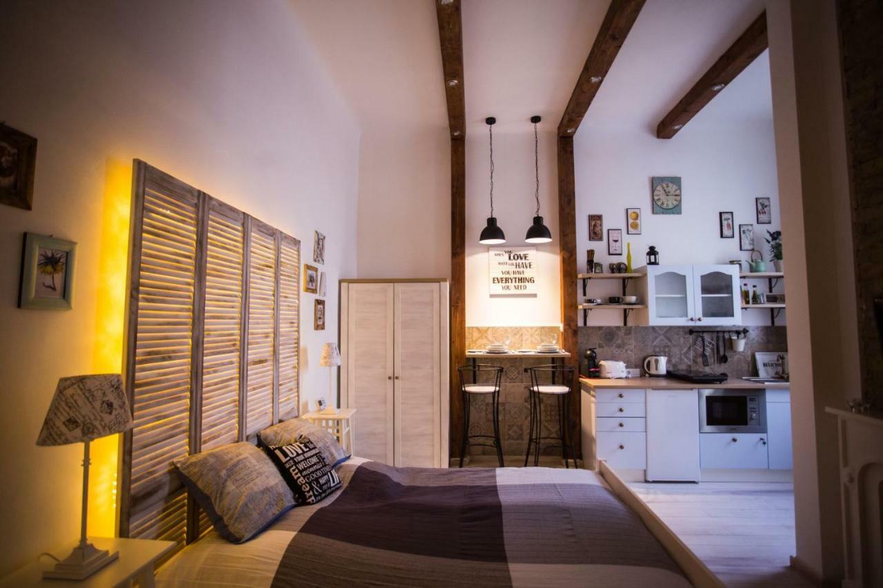 Izabella Vintage Style Apartment Будапеща Екстериор снимка